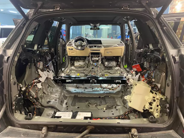 Шумоизоляция багажника BMW X5-1