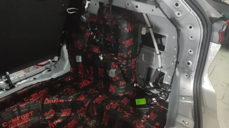 Шумоизоляция багажника Exeed TXL 2022г-3
