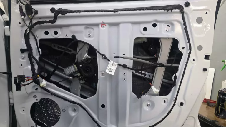 Шумоизоляция дверей Gag gs3 2024 -3