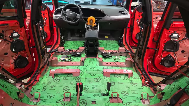 Шумоизоляция пола Geely Tugella Knewstar 001-3