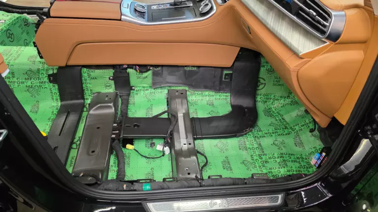 Шумоизоляция пола Hongqi H9-7