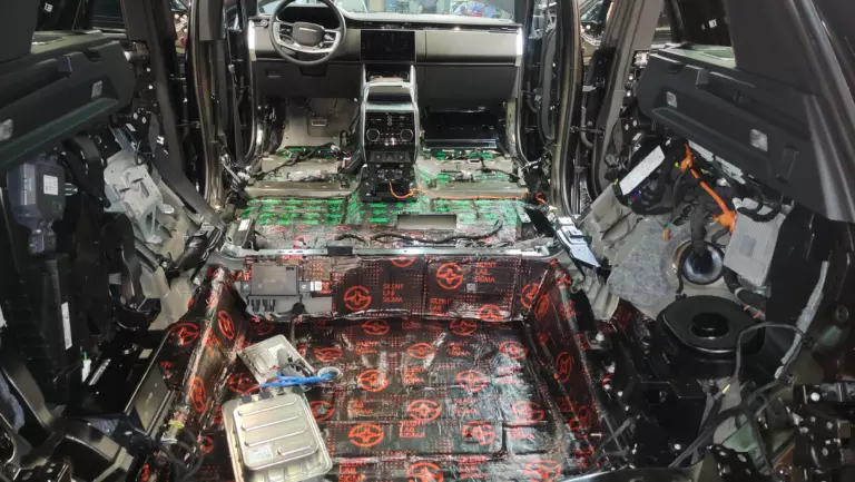 Шумоизоляция пола Range Rover-2