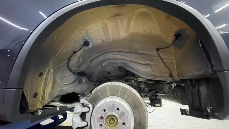 Шумоизоляция арок 1 BMW X5 2021