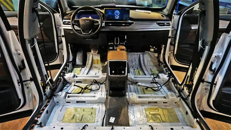 Шумоизоляция пола Cherry Tiggo 8 pro-1